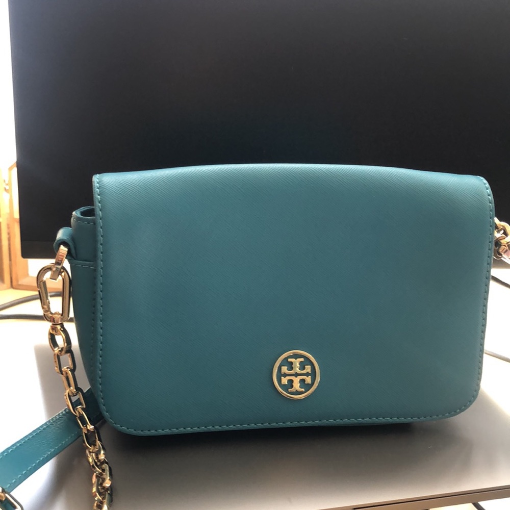 Tory Burch crossbody with gold chain - turquoise
